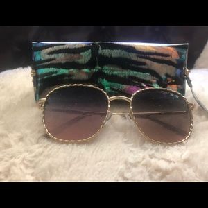 Quay Stop and Stare Twist BNWT